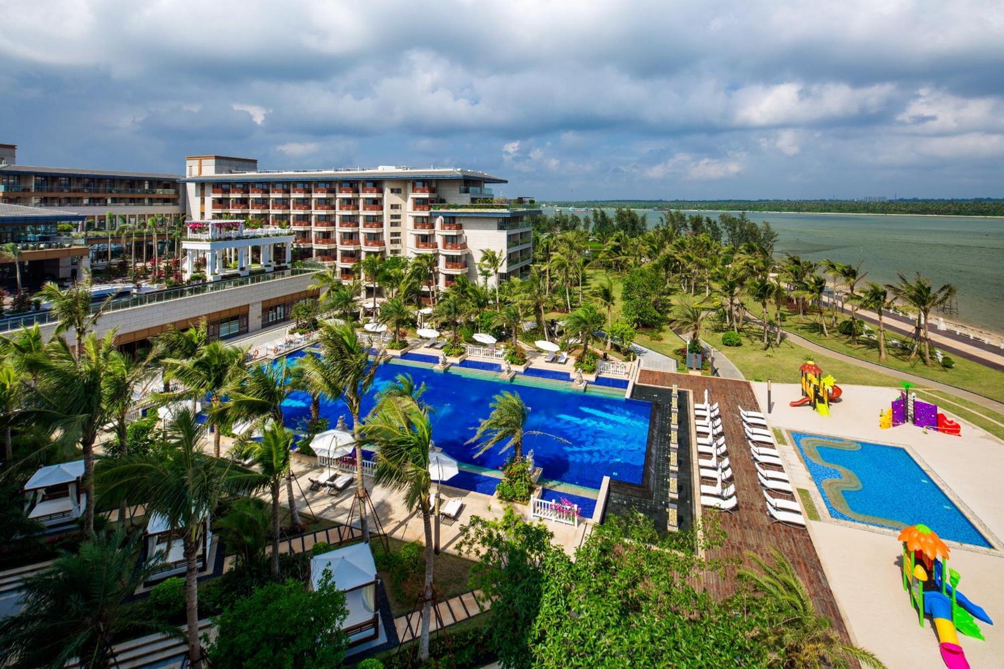 Wyndham Grand Plaza Royale Wenchang Экстерьер фото