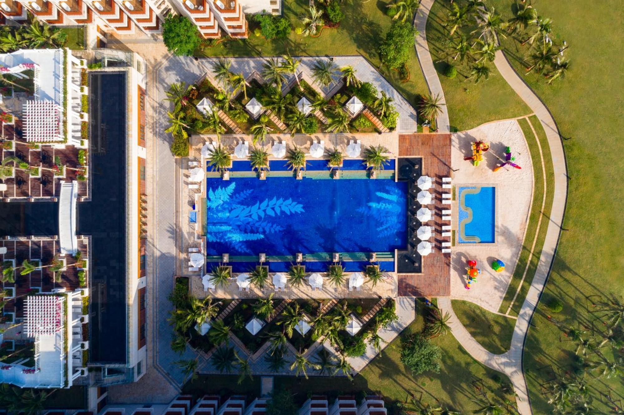 Wyndham Grand Plaza Royale Wenchang Экстерьер фото