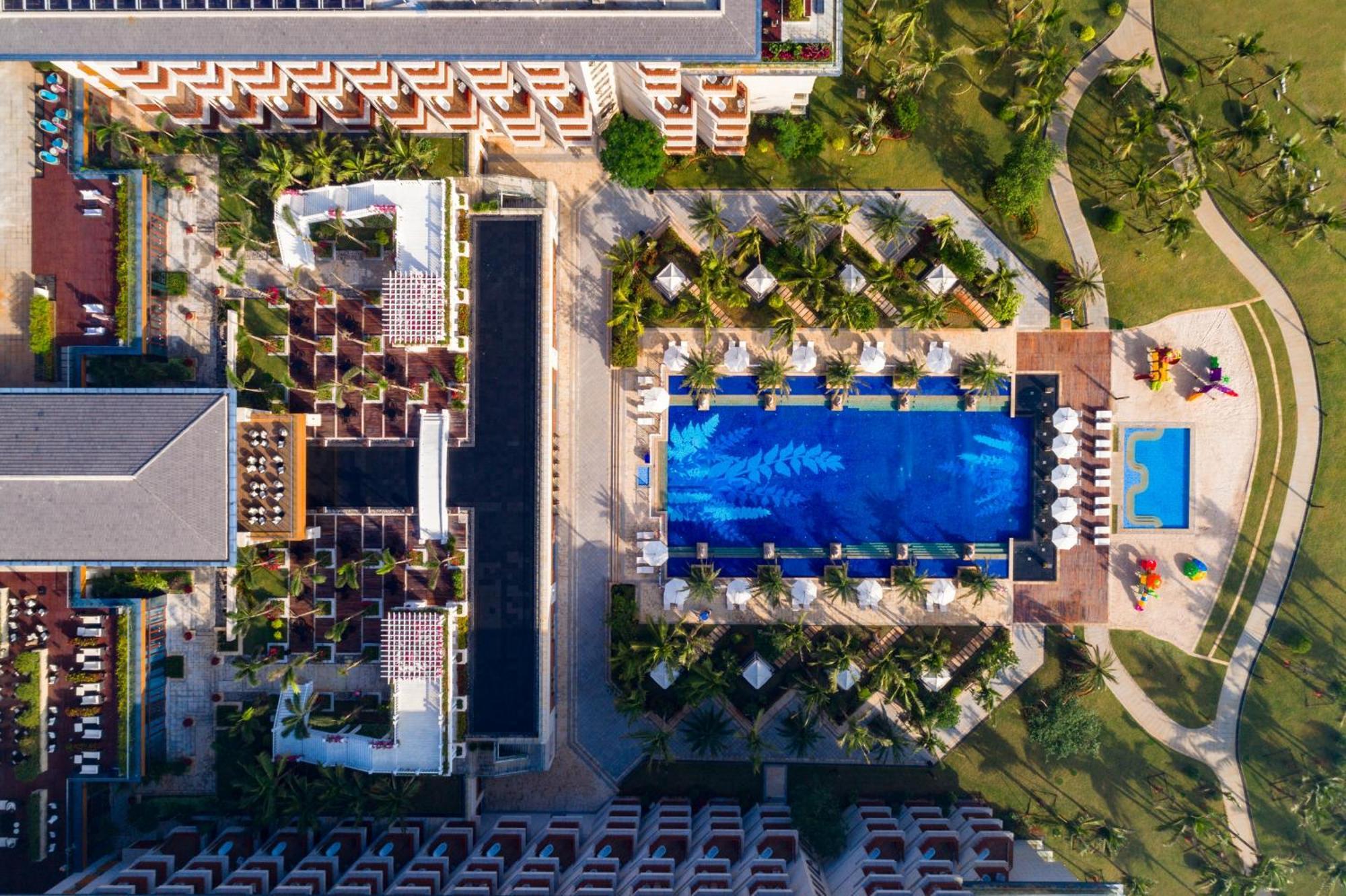 Wyndham Grand Plaza Royale Wenchang Экстерьер фото