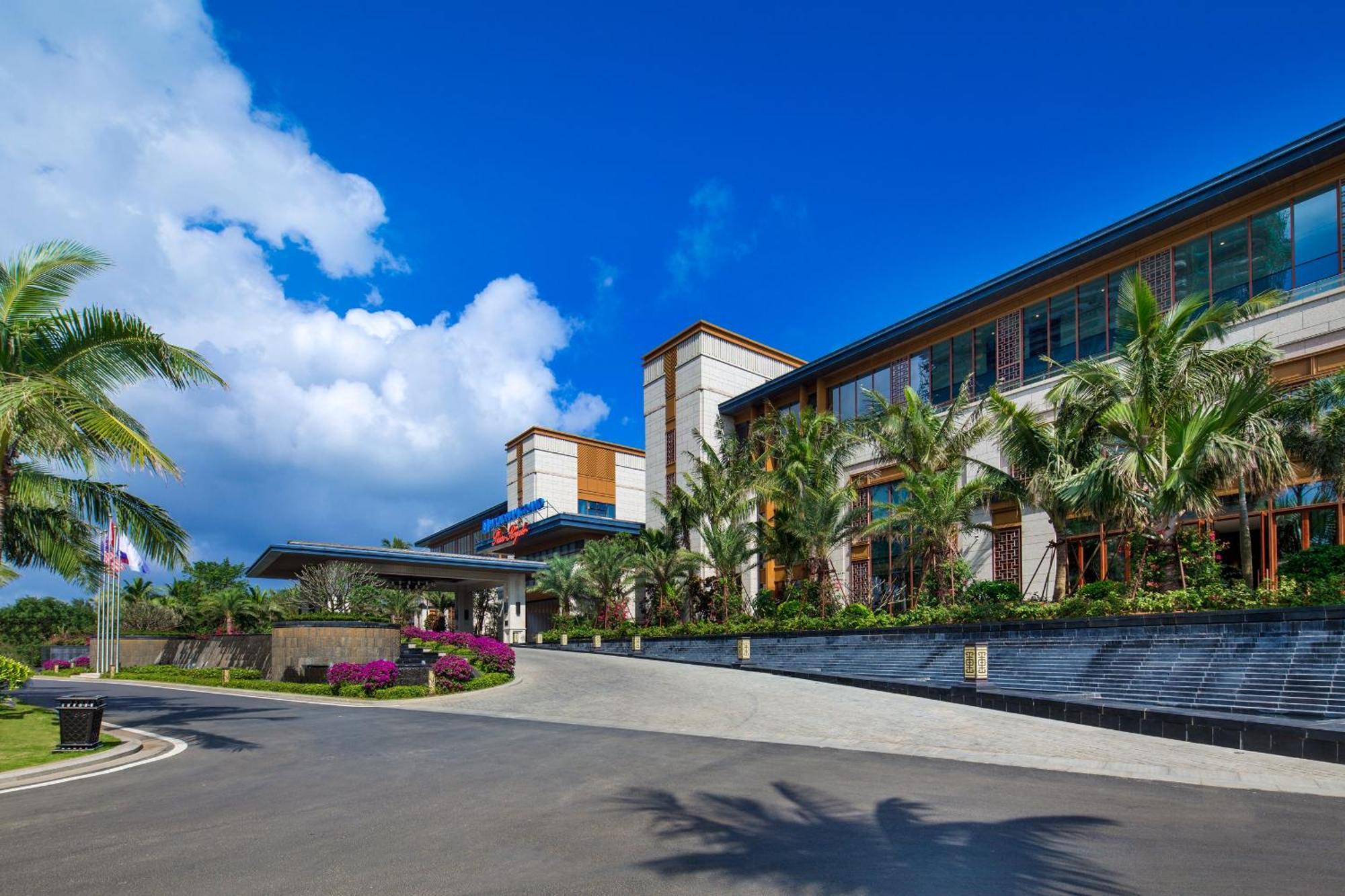 Wyndham Grand Plaza Royale Wenchang Экстерьер фото