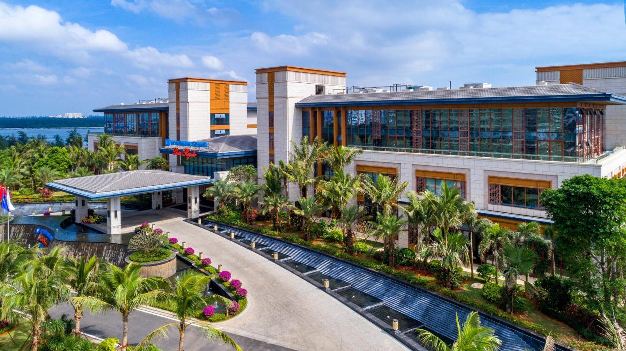 Wyndham Grand Plaza Royale Wenchang Экстерьер фото