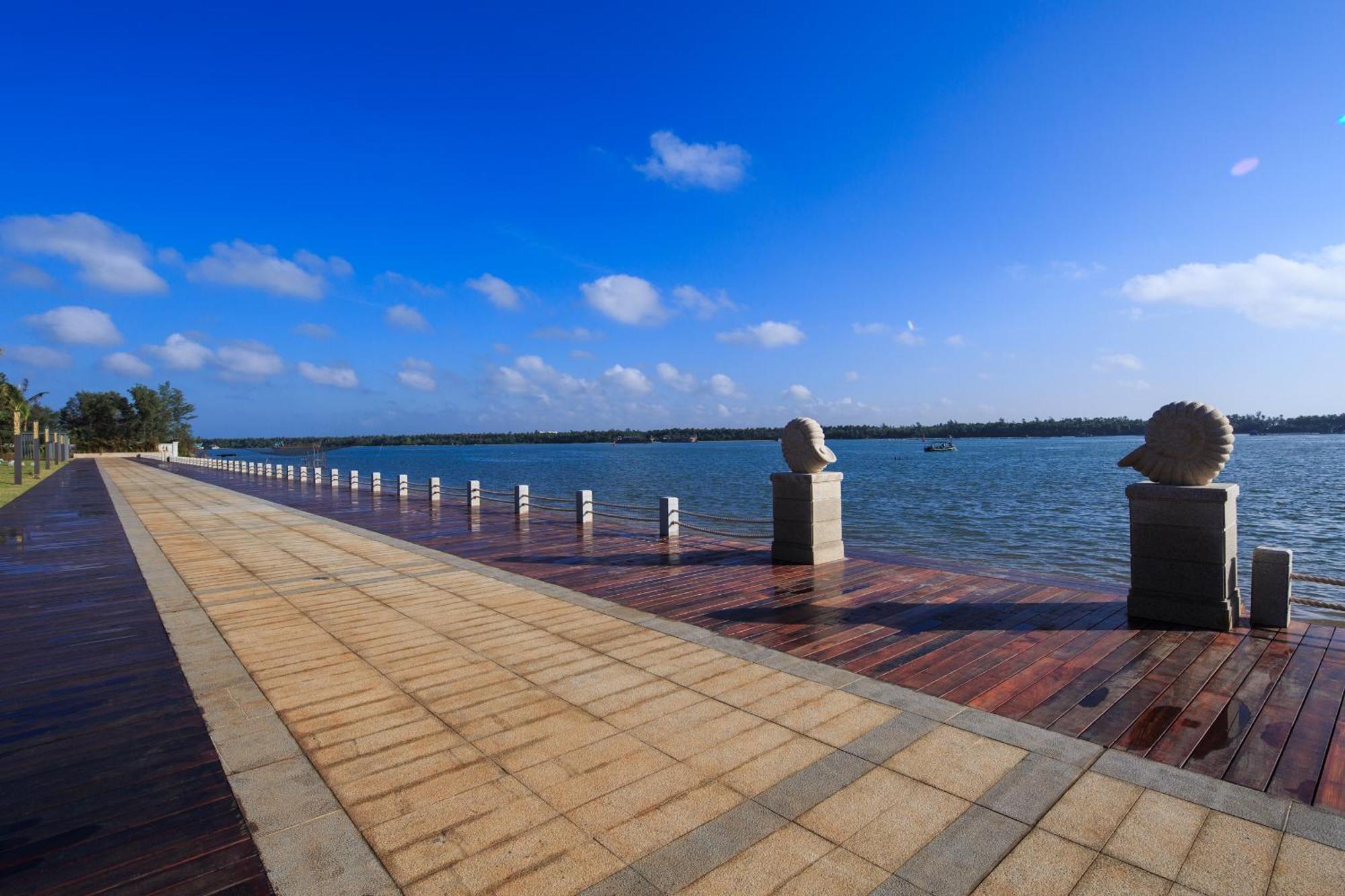Wyndham Grand Plaza Royale Wenchang Экстерьер фото