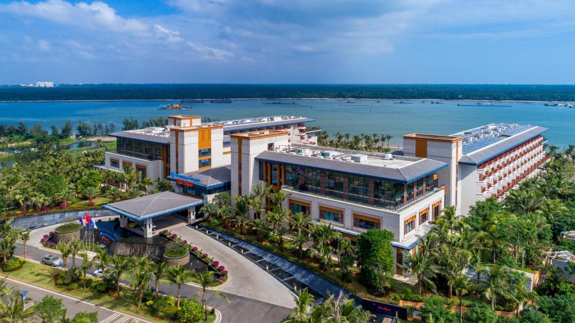 Wyndham Grand Plaza Royale Wenchang Экстерьер фото